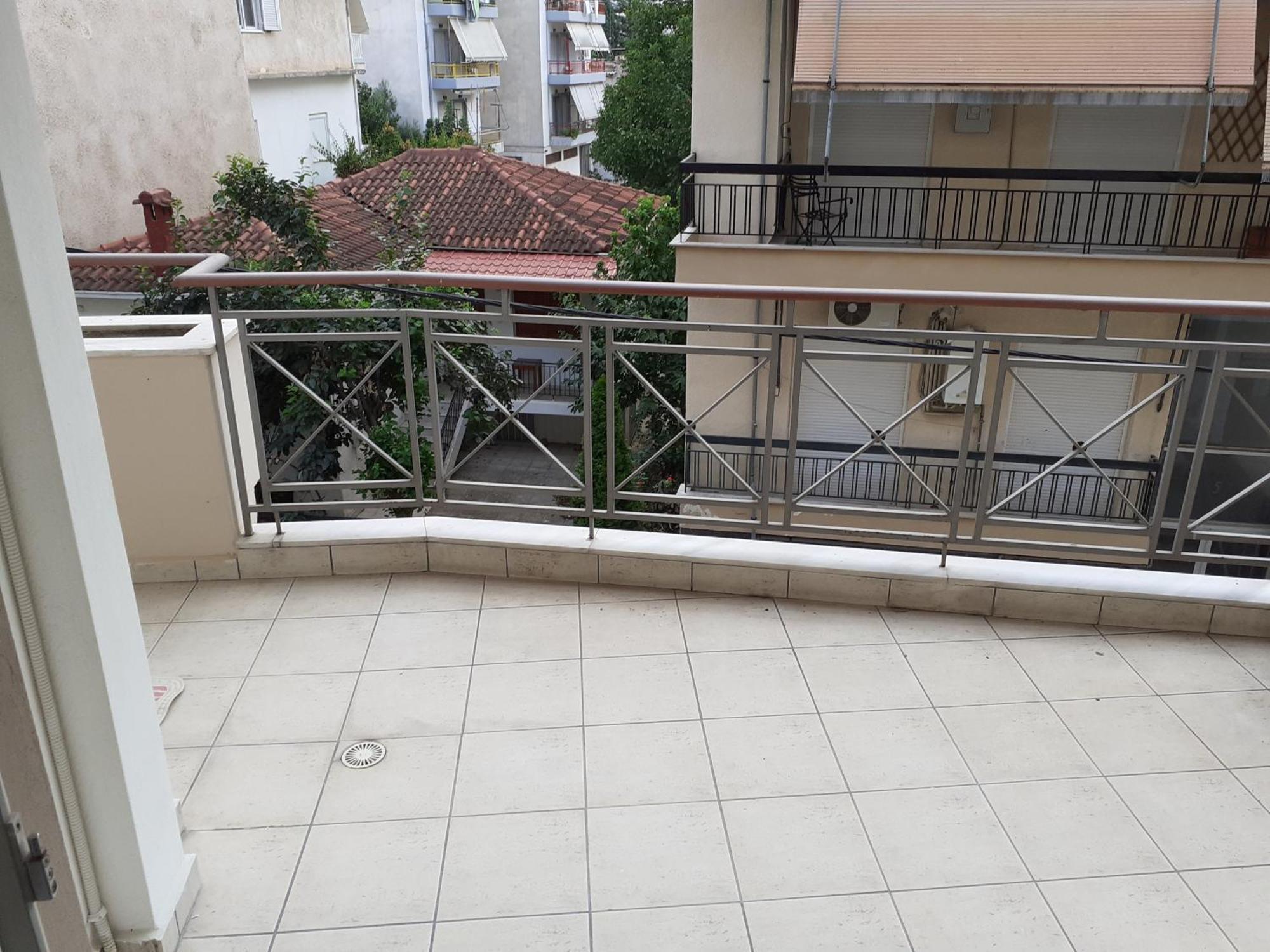 Απέριττον 2 Apartment Tríkala Екстериор снимка