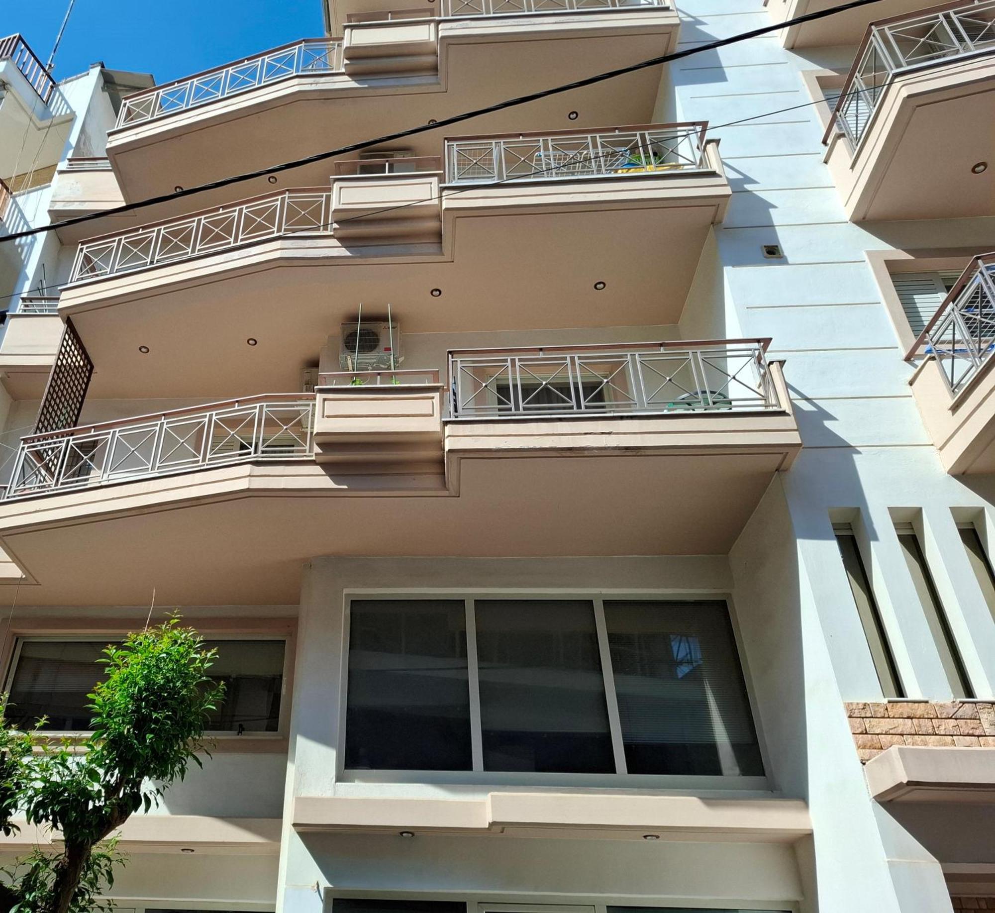 Απέριττον 2 Apartment Tríkala Екстериор снимка